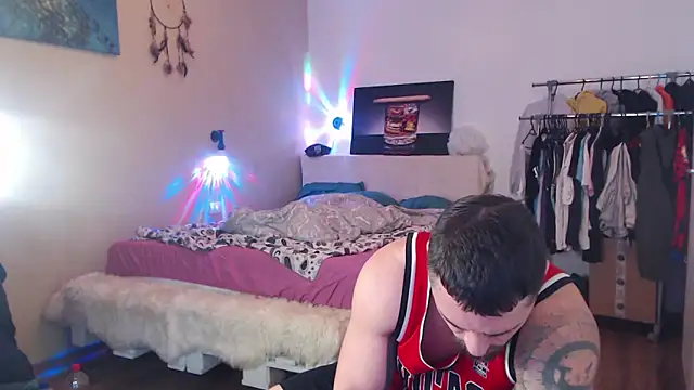 tiberius_hunk - Tiberius_hunk's free webcam - UK Sex Cams