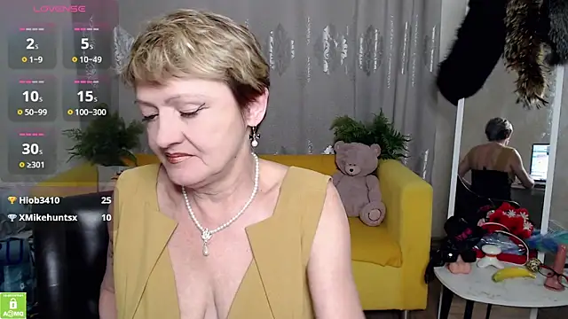 SexyGrandma_ webcam