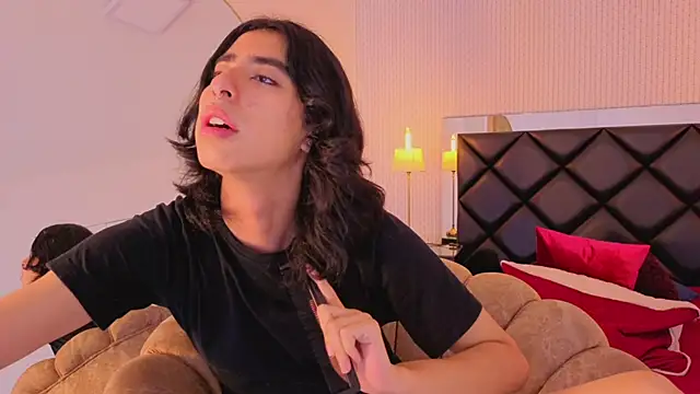 ryo_light (M twink) - Cum In Public