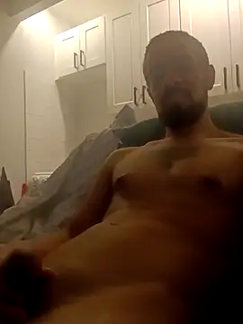 Handsomelyurs webcam