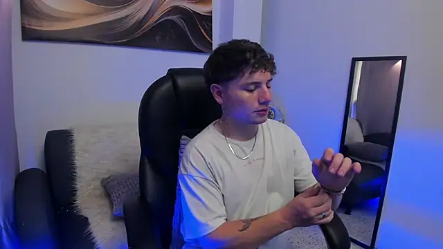 leoo_miller - Leoo_Miller's free webcam - UK Sex Cams