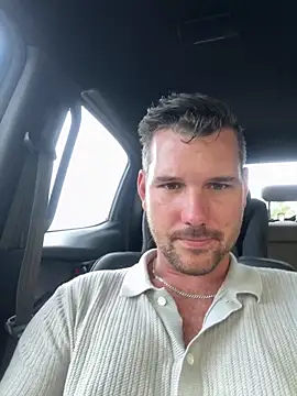 wrigglez - Wrigglez's free webcam - UK Sex Cams