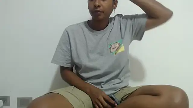 yohatinelly07 webcam