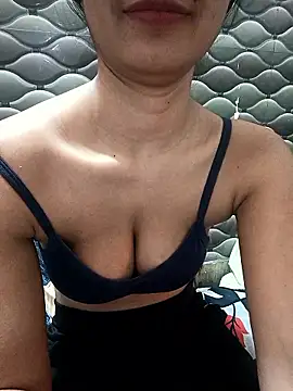 C-u-t-e-Sh-a-r-ma_Ji webcam