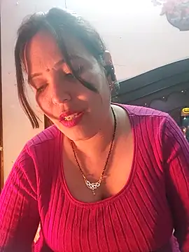 Poojabhabi101 webcam