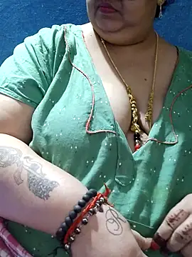 tamilthanushri webcam