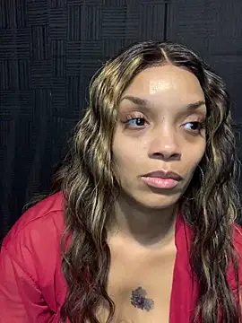 Rakiyahcharms webcam