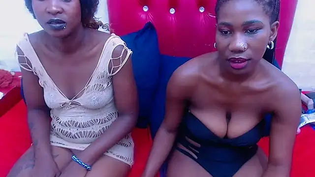 XSCARLETQUEENXX Live Webcam on Stripchat