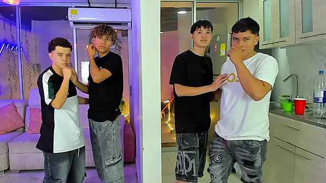 Houseofwarrios webcam