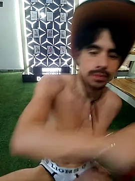 Ethan_Briggs_ webcam