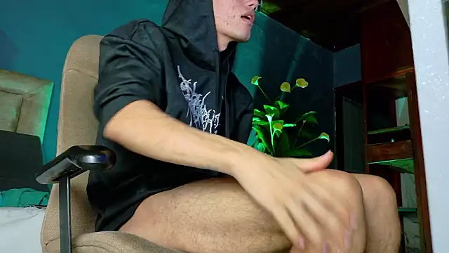 david_huge (M young) - explode cum show