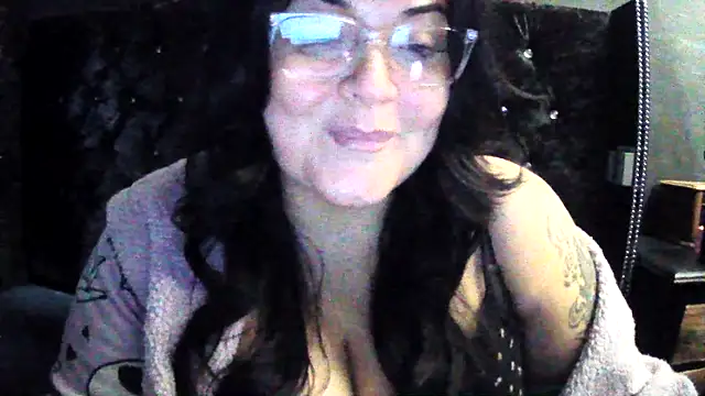 Miss_CurvesXXX webcam