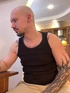 asshunter4k - AssHunter4k's free webcam - UK Sex Cams