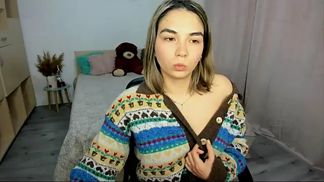 AlexaJuly webcam