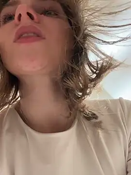 Webcam Model (ValenciaShock)  is live.Free join now!