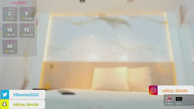 valirya_devote webcam