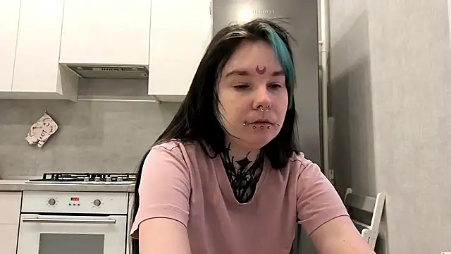 HighelikeGirl webcam