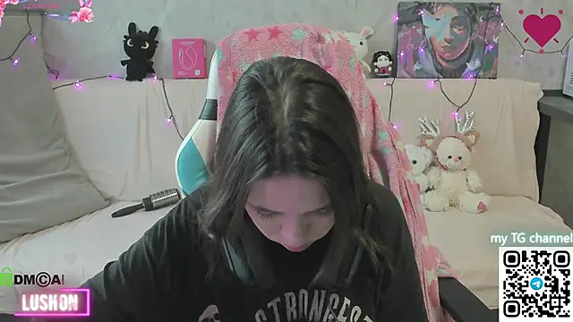 yukisorimachi - YukiSorimachi's free webcam - UK Sex Cams