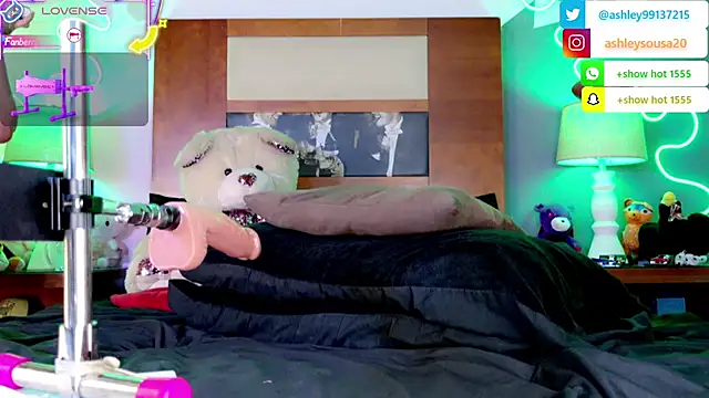 ashley_19xx webcam