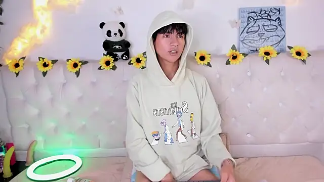 aleaurarashi - AleAurarashi's free webcam