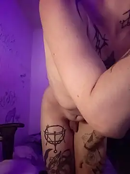 Neural_vampyr webcam