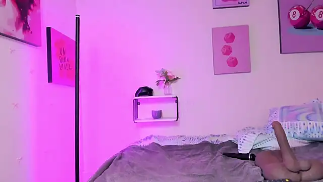 selene_bennet - Selene_bennet's free webcam - UK Sex Cams