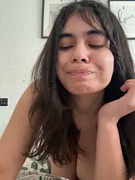 Webcam Model (Wailsaa_sdf)  is live.Free join now!