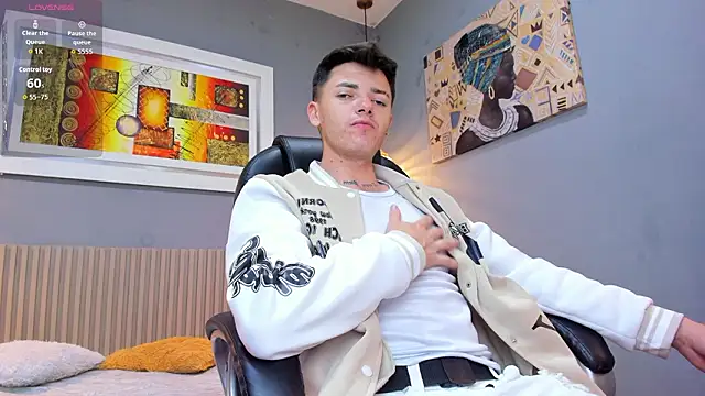 tossetrech Live Webcam on Stripchat