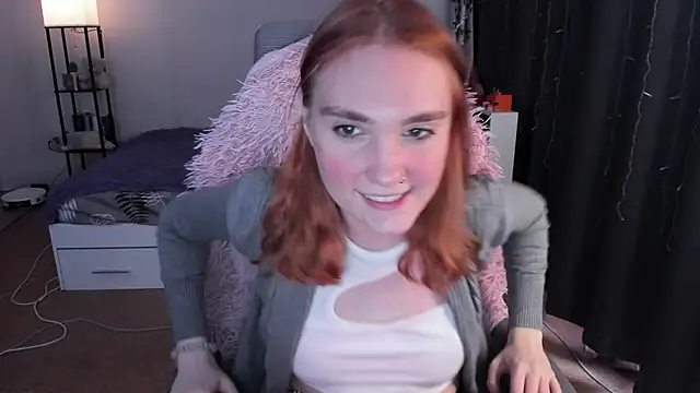 ReddHotPipper webcam