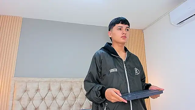 maxii18_ (M twink) - cum show