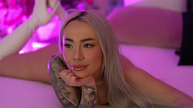 FrancescaMcGray webcam