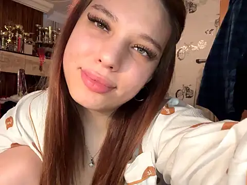 Mia_Brurherts webcam