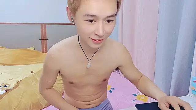 sunny_boy - SUNNY_BOY's free webcam - UK Sex Cams