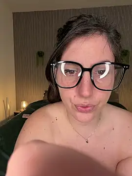 MysteryGirl__'s room