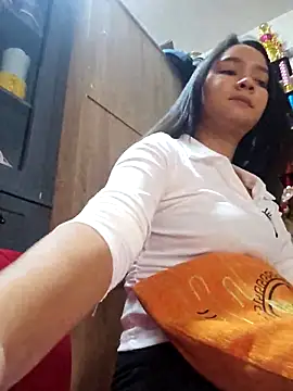 Webcam Model (Natural_Asian_Girl)  is live.Free join now!