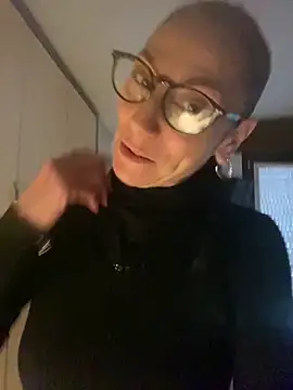 eddivad6974 - Eddivad6974's free webcam - UK Sex Cams