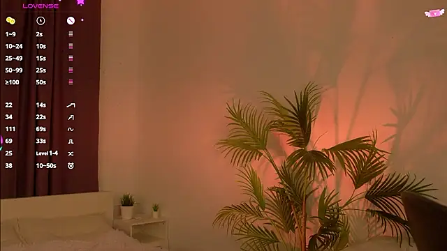 livia_starwars webcam