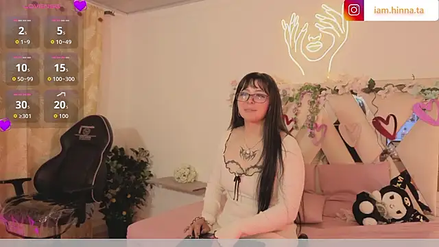 hina_tay webcam