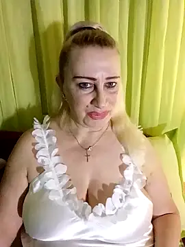 esenia505 - Esenia505's free webcam - UK Sex Cams