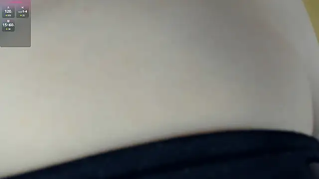 MaliaBourraine webcam