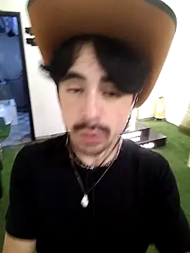 Ethan_Briggs_ webcam