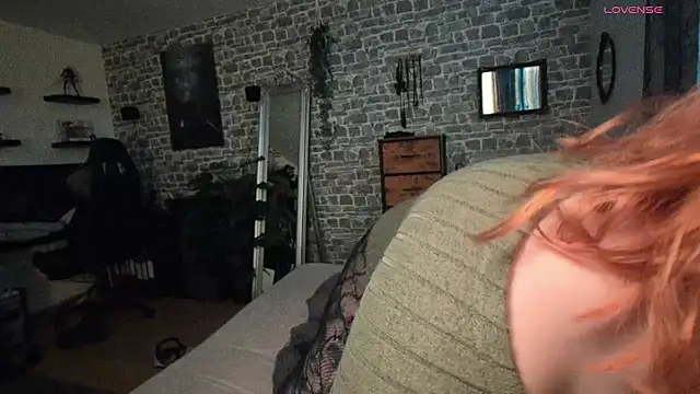 VictoriaBlackwood webcam