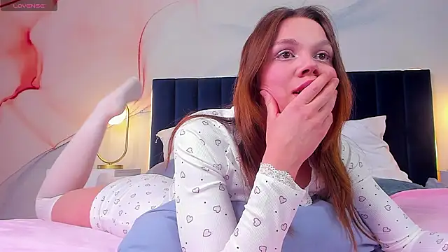 scarletmarney - ScarletMarney's free webcam