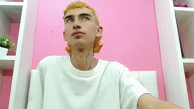 ttimy_x_boy webcam