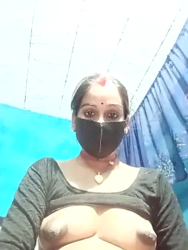 Nandani-758 webcam