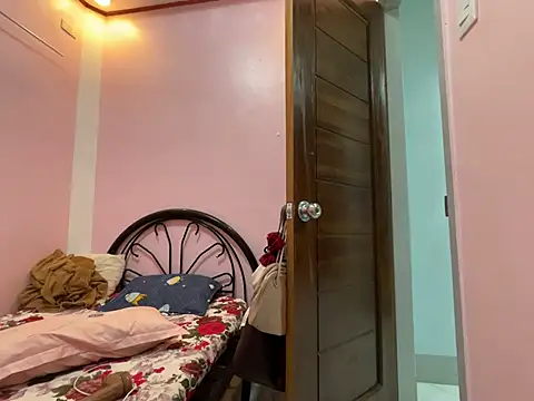 mira_janee (T young) - Cum and swallow