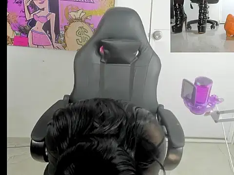 queen_findom1 webcam