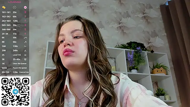 TessaDavidson webcam