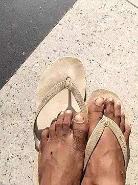 playboy_xxx_69 (Ask my age) - Cum shot in public