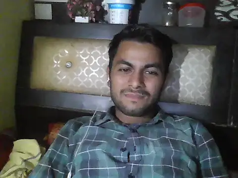 Stubborndesiboy webcam